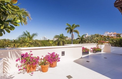 Miami Beach Condo | TOTALLY UPDATED LUXURY PENTHOUSE WITH WRAP AROUND OCEAN VIEWS ON FISHER ISLAND