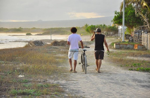 Puerto Villamil House | Tour to volcan, swim with sharks! Double Room Suite #4