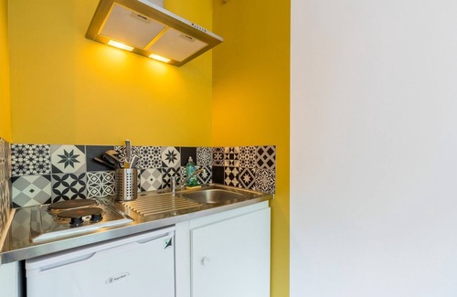 Tourcoing Apartment | Tourcoing equipped studio with parking