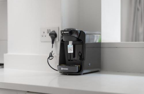 South Bermondsey House | Tower Bridge City Residence King En-suite With Parking