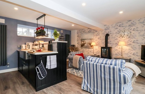 Melton Cottage | TOWER END COTTAGE, pet friendly, with open fire in Melton