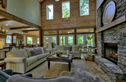 Mineral Bluff Cabin | TOWER HOUSE- Gorgeous Views! 4 nights minimum for Christmas and Thanksgiving