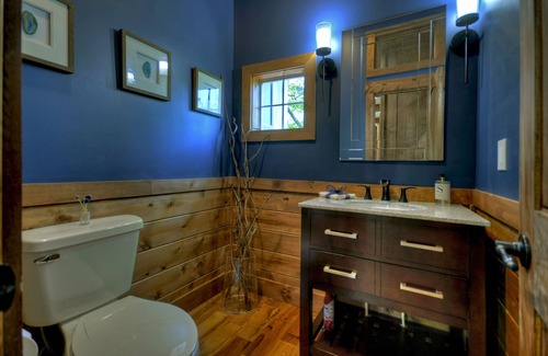 Mineral Bluff Cabin | TOWER HOUSE- Gorgeous Views! 4 nights minimum for Christmas and Thanksgiving