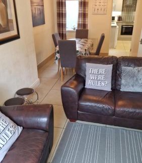 Belfast House | Tower Street Treasure