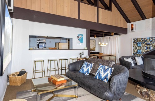 Tahoe Woods House | Towering Pines By Tahoe Getaways - LAKE FRONT - Private Hot tub and Buoy
