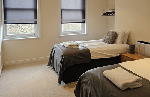 Ipswich Apartment | Town center modern apartment 10