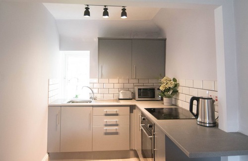 Oban House | Town Centre apartment with private garden
