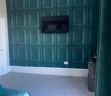Hawick Apartment | Town Centre Holiday Let