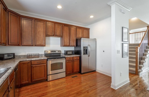MLK University House | Townhome 1 mile from Erlanger Hospital & UTC Campus!
