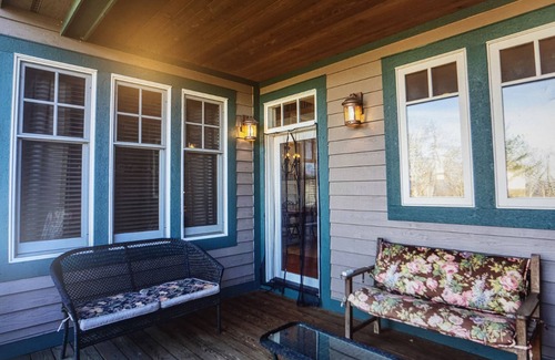 Banner Elk House | Townhome Nov.App State football &Holiday bookings nowavailable. Sleeps 8 Echota