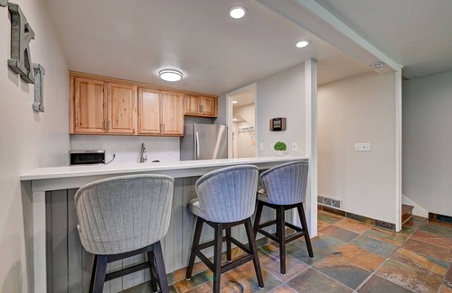 North Park City House | Townhome steps from lifts at PC Resort! Stylish 2BR/2BA +loft, deck, mtn views.