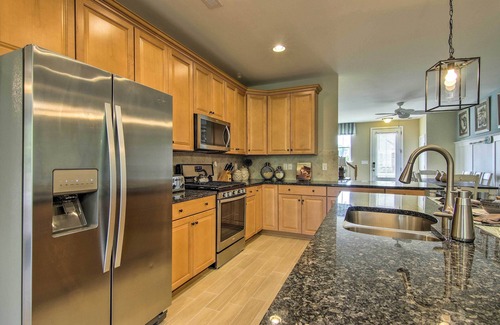 Millville House | Townhome w/Amenities: 4 Miles to Bethany Beach!