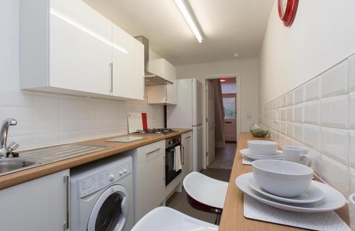 Crewe House | Townhouse @ 166 Ruskin Road Crewe