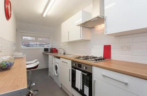 Crewe House | Townhouse @ 166 Ruskin Road Crewe