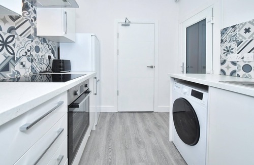 Crewe House | Townhouse @ 42 Minshull New Road Crewe - Double