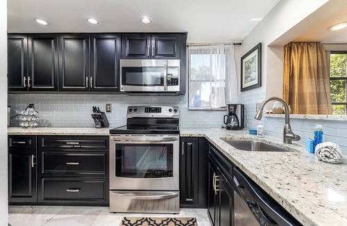 Palm Beach Shores House | Townhouse at Palm Beach Shores Azul
