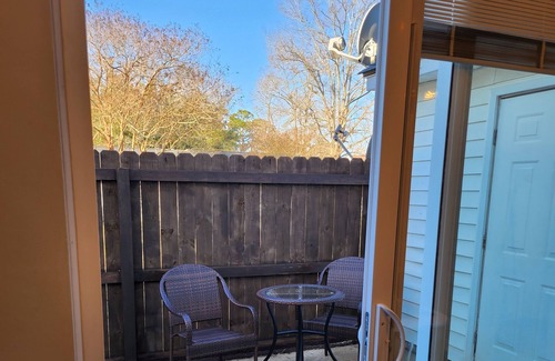 Florence House | Townhouse in Florence SC closed to MUSC medical center.