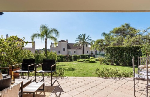 New Golden Mile Cottage | Townhouse in Paraiso