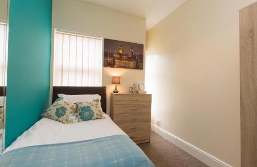 Crewe House | Townhouse @ Minshull New Road Crewe