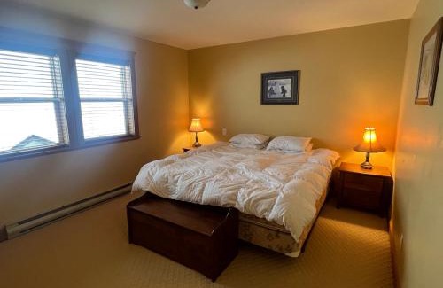 Big White Ski Resort Ski Chalet | Townhouse, Ski in Ski out