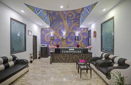 Noida Hotel | Townhouse The Premier View Near ISKCON Temple Noida
