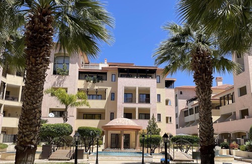 Paphos Apartment | Townhouse with pool 5 minute walk to beach