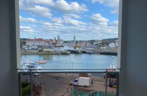 Trouville-sur-Mer Apartment | Très joli Appartement 2P au Beach Résidence Trouville- Piscine & vue port
