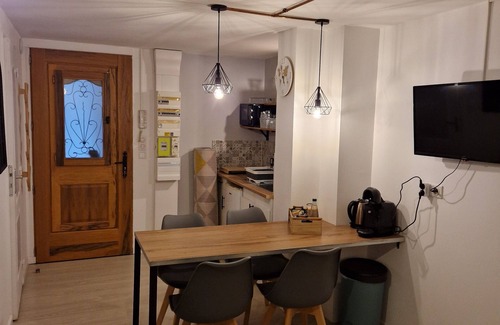 Vals-les-Bains Apartment | Très Jolie Studio Pour Curiste au Cœur de la Station Thermale