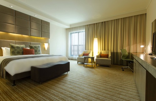Al Maqta Hotel | Traders Hotel, Qaryat Al Beri