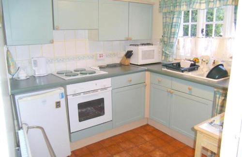 Budleigh Salterton House | Traditional 2 Bedroom Thatched Cottage