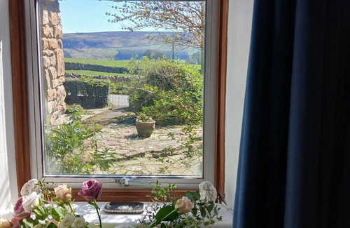 Marrick Cottage | Traditional Dales Cottage With Stunning Views