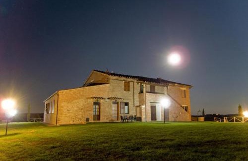Sovicille House | Traditional Farmhouse in Toscana with Swimming Pool