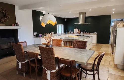 Camaret-sur-Aigues House | Traditional mill with heated pool 15p
