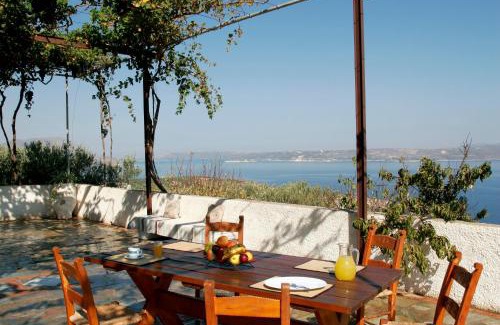 Kokkinon Khorion House | Traditional Villa Kapare