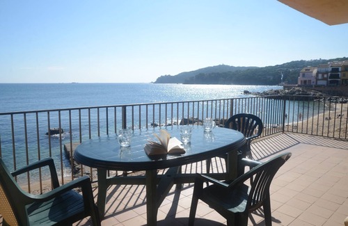 Calella de Palafrugell Apartment | TRAGAMAR E-seafront apartment-Calella de Palafrugell-Costa Brava