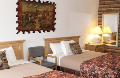 Lewistown Hotel | Trails End Motel