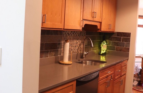 West Dover House | Trailside Ski In and Out Townhome
