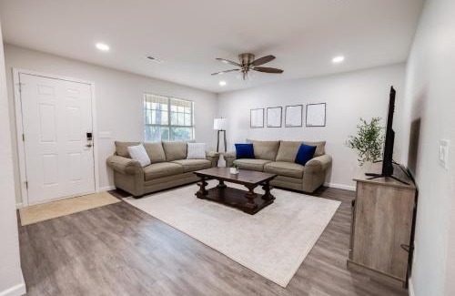 Bentonville Apartment | Trailside Townhouse - Close to Downtown & Bike Trails