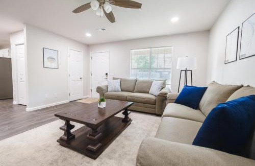 Bentonville Apartment | Trailside Townhouse - Close to Downtown & Bike Trails