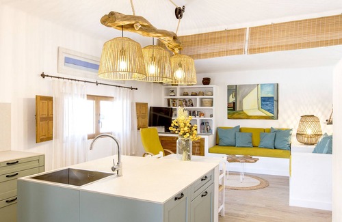Formentera Cottage | Tramontana house 4 pax. 2 bedrooms + 2 bathrooms. Terrace with sea views.