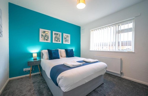 Middlesbrough House | Tranmere House Workstays UK Best Rates Direct