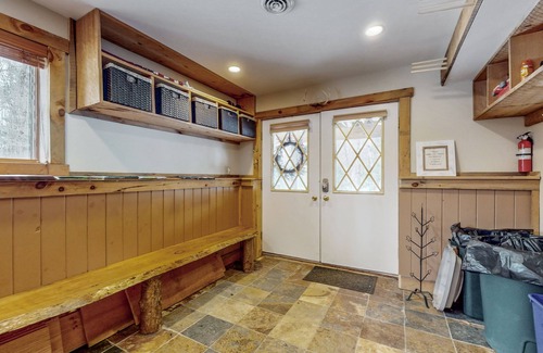 Wardsboro House | Tranquil alpine getaway with fast WiFi, loft, two living areas, fireplace & deck