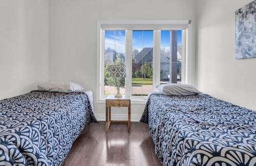 Collingwood House | Tranquil Elegance: Warm 3BR Retreat w/ Deck & BBQ