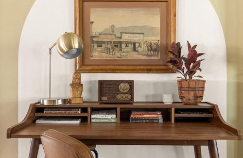 Yucca Valley House | Tranquil Gardens Soaking Pool Ember Stone