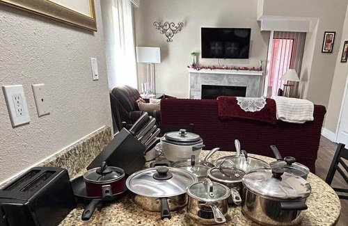Florida Central Atlantic Coast Apartment | Tranquil Haven 2Bd2B 10 min to Disney Orlando FL.