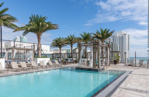 Hollywood South Central Beach Condo | Tranquil Haven: Spacious 3BR/2.5BA Condo Retreat