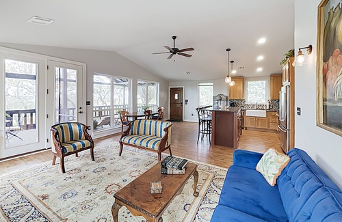 Dripping Springs Cabin | Tranquil “Interlude Cottage” on 20 Acres w/ Seasonal Creek