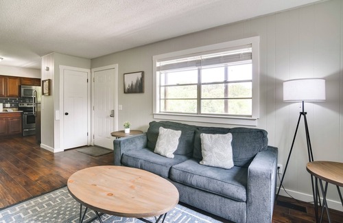 Kimberling City Cabin | Tranquil Kimberling City Getaway w/Community Pool
