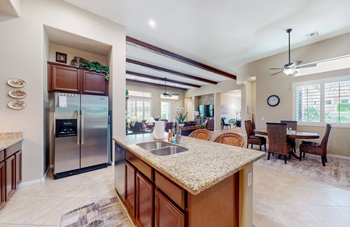 Goodyear House | Tranquil Oasis: Luxurious Living in 55+ Gated Community-30 night stays