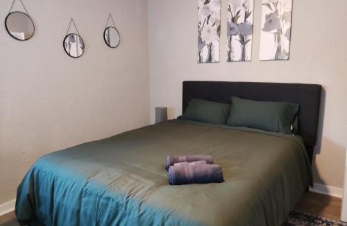 Indianapolis House | TRANQUIL OASIS - Private Rooms -Near Downtown Indianapolis